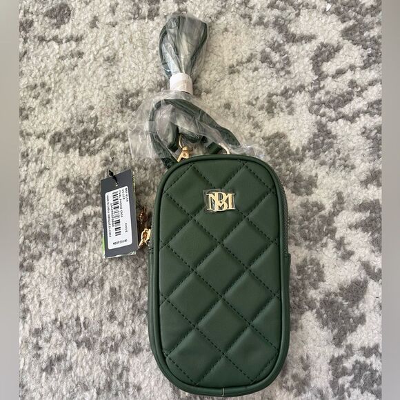Badgley Mischka Diamond Quilted Oval Crossbody Phone Case in chive NWT - Picture 1 of 9